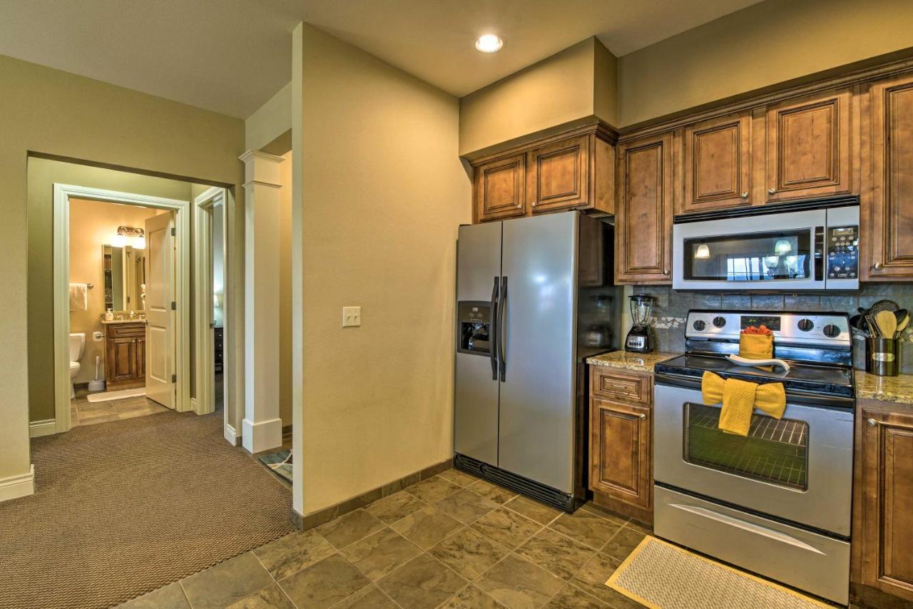 Inviting Branson Condo With Outdoor Dining Area Zewnętrze zdjęcie